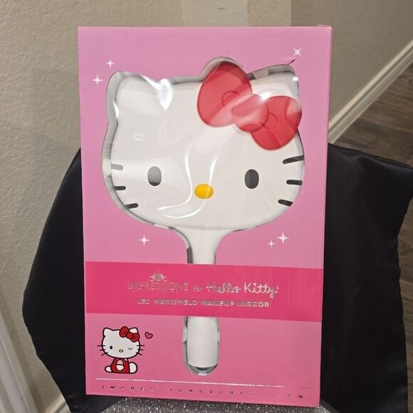Impressions X Hello Kitty LED Handheld Makeup Mirror - Picture 10 of 10